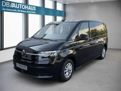 Gebraucht VW Multivan Life 150 PS (110 kW) 2023 Schwarz Van / Kleinbus