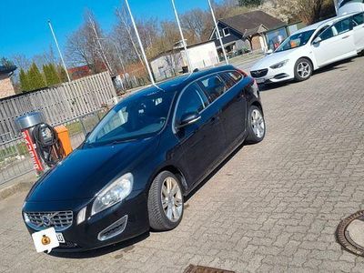 Gebraucht Volvo V60 Summum 241 PS (177 kW) 2011 Schwarz Kombi