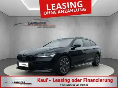 Gebraucht Skoda Superb SportLine 193 PS (141 kW) 2025 Ebony schwarz metallic Kombi