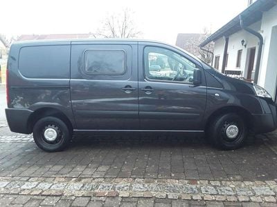Schwarz Gebraucht 2015 Toyota Proace Van / Kleinbus | 8.950 € (Guter Preis)
