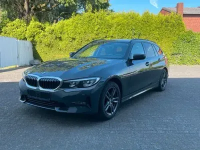 Gebraucht BMW 320 Sport Line 190 PS (139 kW) 2020 Grau Kombi