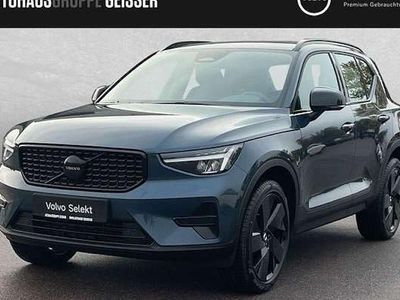 Neu Volvo XC40 Plus 163 PS (119 kW) 2025 Blau SUV