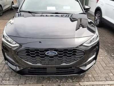 Usado Ford Focus ST-Line X 155 CV (114 kW) 2024 Negro Familiar