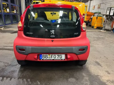 Gebraucht Peugeot 107 68 PS (50 kW) 2006 Rot Kleinwagen