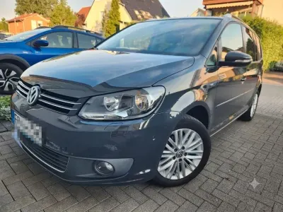 Gebraucht VW Touran Comfortline 105 PS (77 kW) 2015 Grau Van / Kleinbus