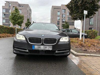Gebraucht BMW 525 218 PS (160 kW) 2014 Grau Kombi