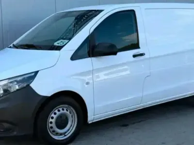 Gebraucht Mercedes Vito 114 PS (83 kW) 2017 Weiß Van