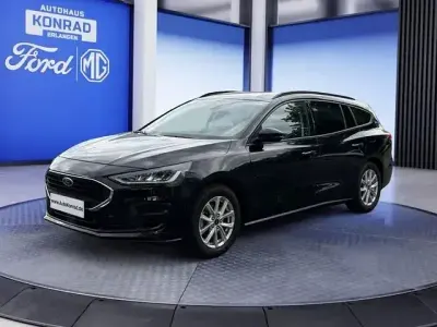Gebraucht Ford Focus Cool & Connect 125 PS (91 kW) 2022 Schwarz Limousine