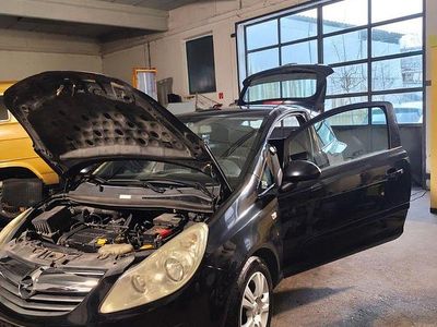 Gebraucht Opel Corsa 80 PS (58 kW) 2007 Schwarz Kleinwagen