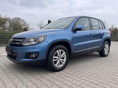 Gebraucht VW Tiguan Trendline 140 PS (102 kW) 2015 Blau SUV