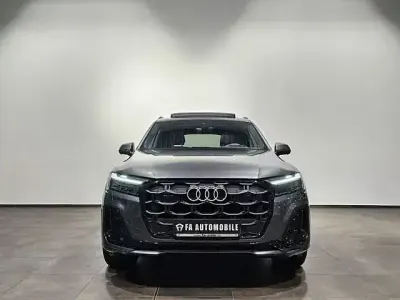 Usado Audi Q7 S-Line 286 HP (210 kW) 2025 Cinzento SUV