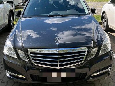 Schwarz Gebraucht 2012 Mercedes E200 Avantgarde Limousine | 14.500 € (Teuer)