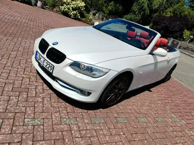 Gebraucht BMW 320 Cabriolet Comfort Edition 170 PS (125 kW) 2011 Schwarz Cabrio