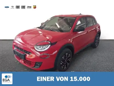 Gebraucht Fiat 600 101 PS (74 kW) 2024 Rot SUV