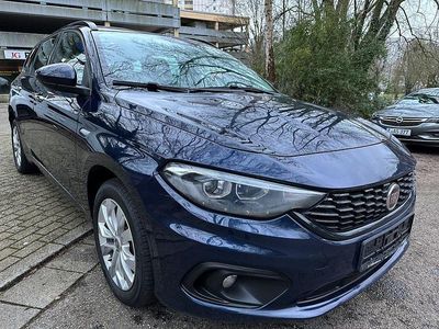 Gebraucht Fiat Tipo Lounge 110 PS (80 kW) 2017 Blau Limousine