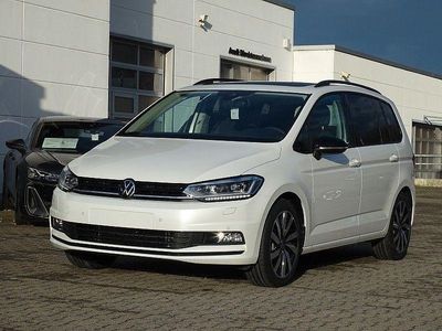 Gebraucht VW Touran Highline 150 PS (110 kW) 2025 Weiß Van / Kleinbus