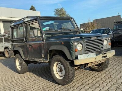 Gebraucht Land Rover Defender 122 PS (89 kW) 1998 Grün SUV