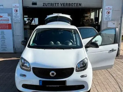 Gebraucht Smart ForFour 71 PS (52 kW) 2019 Weiß Kleinwagen