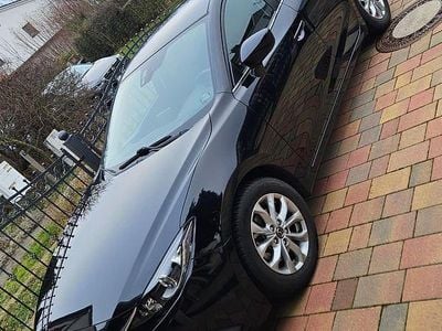 Schwarz Gebraucht 2015 Mazda 3 Center-Line Limousine | 11.800 € (Fairer Preis)