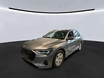 Second-hand Audi e-tron Advanced 230 kW (313 CP) 2022 Gri SUV