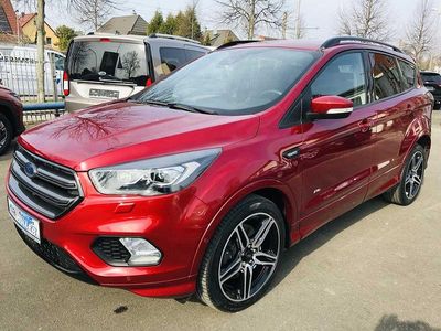 Gebraucht Ford Kuga ST-Line 182 PS (133 kW) 2018 Rot SUV