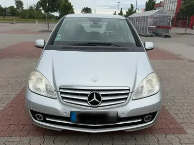 Gebraucht Mercedes A150 95 PS (69 kW) 2009 Silber Kleinwagen