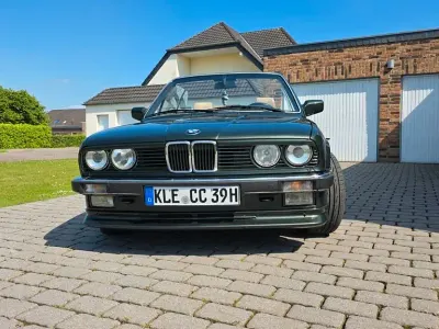Gebraucht BMW 325 Cabriolet Performance 170 PS (125 kW) 1987 Grün Cabrio