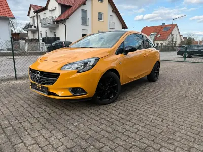 Usado Opel Corsa Color Edition 90 HP (66 kW) 2018 Amarelo Citadino