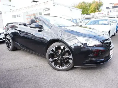 Usata Opel Cascada Innovation 170 CV (125 kW) 2017 Nero Cabrio