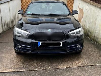 Gebraucht BMW 118 Sport Line 150 PS (110 kW) 2017 Schwarz Kleinwagen