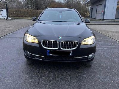 Schwarz Gebraucht 2013 BMW 520 Kombi | 5.999 € (Superpreis)