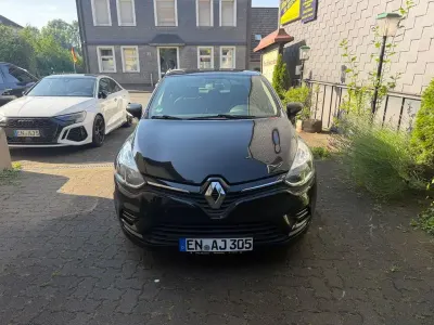 Gebraucht Renault Clio Life 73 PS (53 kW) 2017 Schwarz Limousine