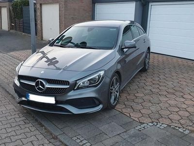 Grau Gebraucht 2017 Mercedes CLA220 AMG line Limousine | 19.999 € (Guter Preis)