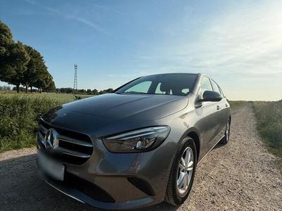 Mercedes B180