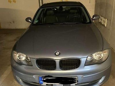 Second-hand BMW 116 122 CP (89 kW) 2009 Albastru Hatchback
