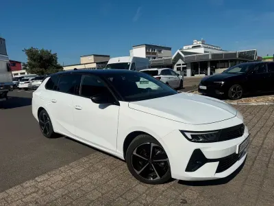 Gebraucht Opel Astra 131 PS (96 kW) 2025 Weiß Kleinwagen