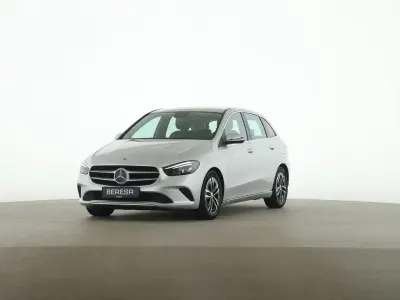 Używany Mercedes B200 Progressive 163 KM (119 kW) 2019 Srebrny Minivan