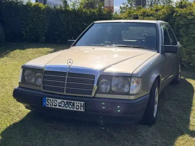 Gebraucht Mercedes E230 132 PS (97 kW) 1989 Limousine