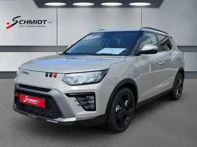 Neu KGM Tivoli 163 PS (119 kW) 2026 Beige SUV