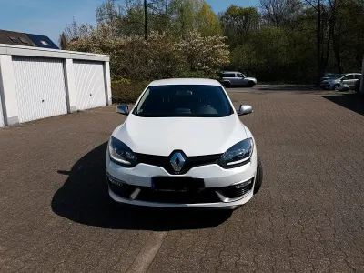 Gebraucht Renault Mégane GT 160 PS (117 kW) 2015 Weiß Limousine