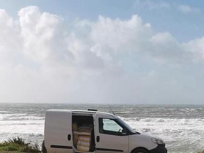 Gebraucht Fiat Doblò 70 PS (51 kW) 2018 Weiß Van / Kleinbus