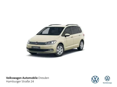 Neu VW Touran Trendline 150 PS (110 kW) 2026 Hellelfenbein Van / Kleinbus