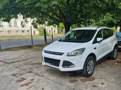 Gebraucht Ford Kuga Business Edition 150 PS (110 kW) 2016 Weiß SUV