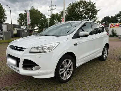 Gebraucht Ford Kuga ST-Line 150 PS (110 kW) 2016 Weiß SUV