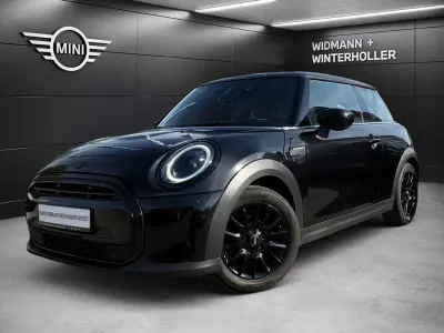 Używany Mini Cooper Classic 136 KM (100 kW) 2023 Czarny Hatchback