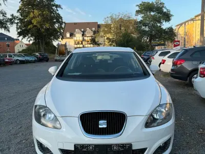 Gebraucht Seat Leon 105 PS (77 kW) 2013 Weiß Limousine