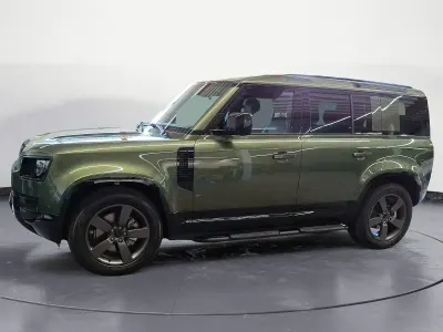 Gebraucht Land Rover Defender SE Dynamic 300 PS (220 kW) 2026 Grün SUV
