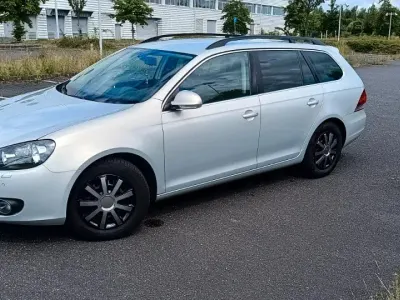 Gebraucht VW Golf VI 122 PS (89 kW) 2010 Silber Kleinwagen
