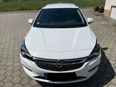 Używany Opel Astra Innovation 150 KM (110 kW) 2017 Biały Kombi