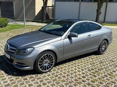 Gebraucht Mercedes C220 170 PS (125 kW) 2011 Silber Coupé